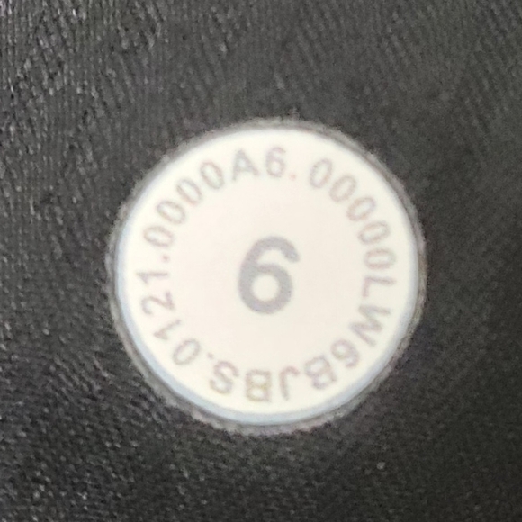 Lululemon Beyond The Studio Black Crop Pants. - Picture 11 of 11